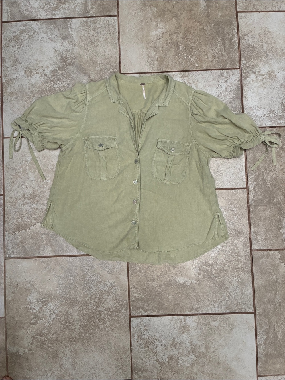 Light Olive Green Women's Button-Front Blouse